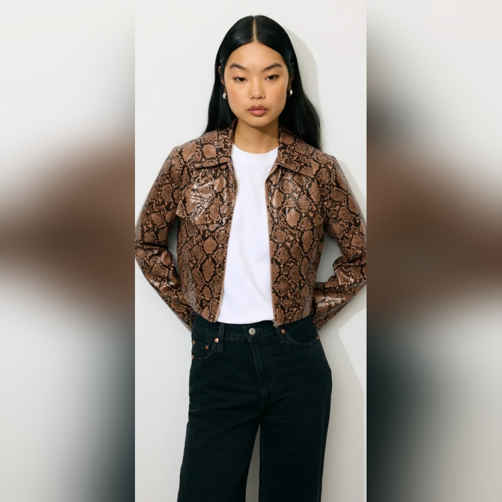 Area Stars HOT ITEM! Conda Vegan Snakeskin Cropped Jacket. Sz Sm. R2S!!